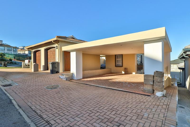 To Let 4 Bedroom Property for Rent in Pinnacle Point Golf Estate Western Cape